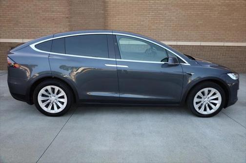2020 Tesla Model X Long Range Plus Dual Motor All-Wheel Drive