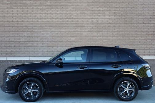 Crystal Black Pearl 2024 Honda HR-V EX-L