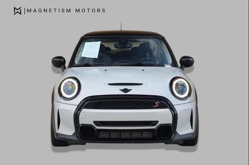 White Silver Metallic 2023 MINI Hardtop Cooper S