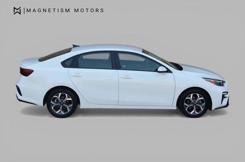 Clear White 2021 Kia Forte LXS