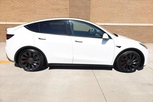 2022 Tesla Model Y Performance Dual Motor All-Wheel Drive