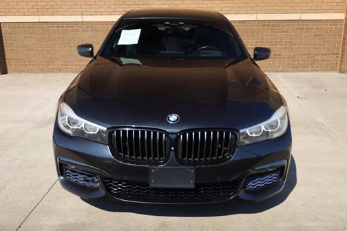 2017 BMW 740 740i