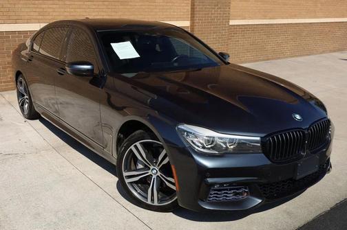 2017 BMW 740 740i