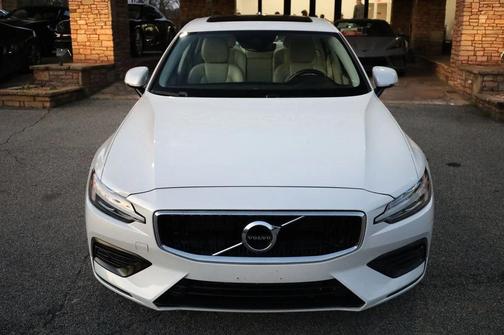 2020 Volvo S60 T5 Momentum