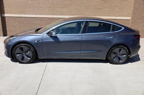2020 Tesla Model 3 Long Range