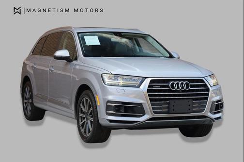 Florett Silver Metallic 2017 Audi Q7 3.0T Premium