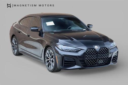 Black Sapphire Metallic 2023 BMW M440 i