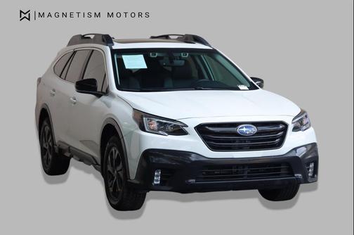 Crystal White Pearl 2020 Subaru Outback Onyx Edition XT