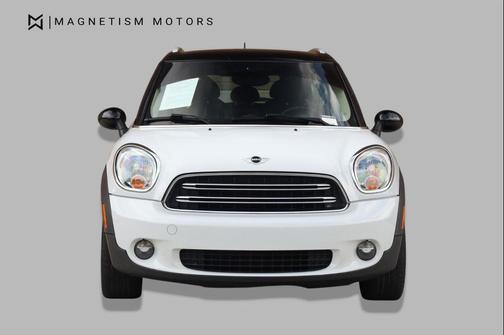 Light White 2016 MINI Countryman Cooper
