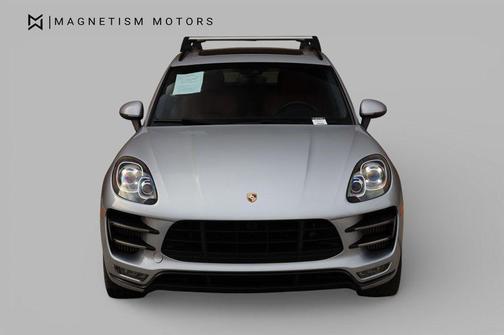 2015 Porsche Macan Turbo