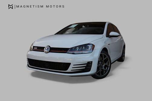 2015 Volkswagen Golf GTI 2.0T SE w/Performance Package 4-Door