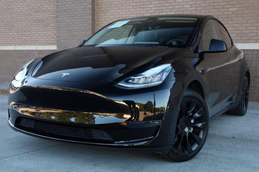 2022 Tesla Model Y Long Range Dual Motor All-Wheel Drive