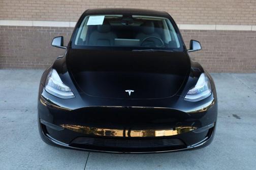 2022 Tesla Model Y Long Range Dual Motor All-Wheel Drive