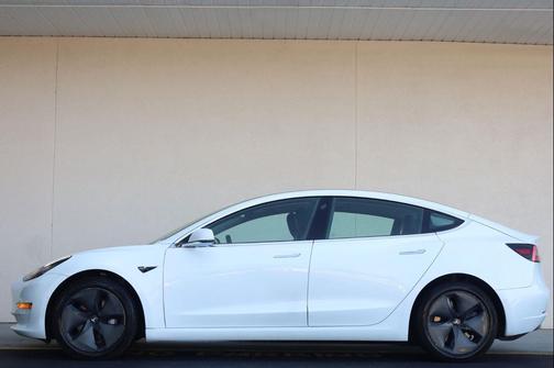Pearl White Multi-Coat 2020 Tesla Model 3 Standard Range Plus