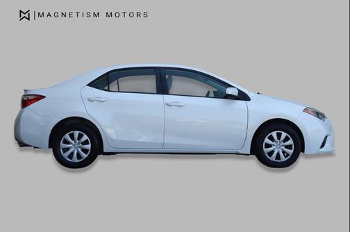 Blizzard Pearl 2014 Toyota Corolla LE