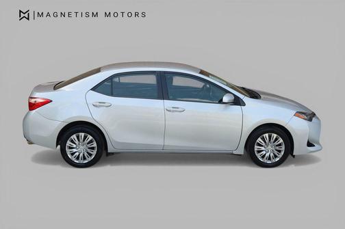 Classic Silver Metallic 2017 Toyota Corolla LE