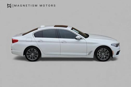 2017 BMW 540 540i