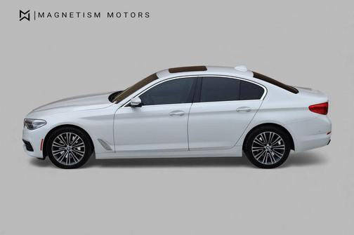 2017 BMW 540 540i