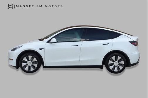 Pearl White Multi-Coat 2021 Tesla Model Y Long Range Dual Motor All-Wheel Drive