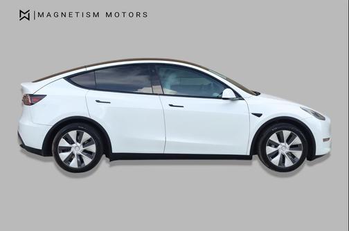 Pearl White Multi-Coat 2021 Tesla Model Y Long Range Dual Motor All-Wheel Drive