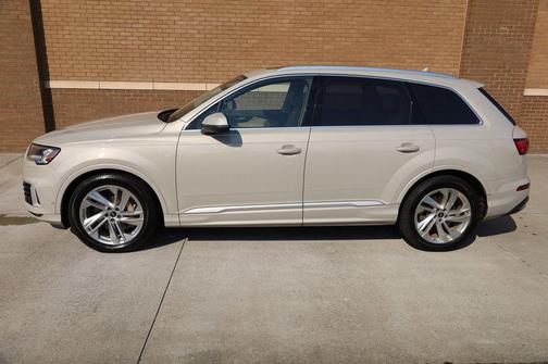 2022 Audi Q7 55 Prestige