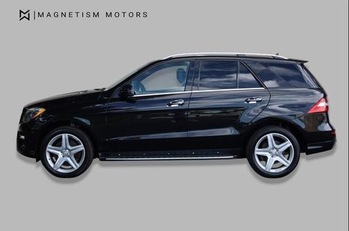 Obsidian Black Metallic 2013 Mercedes-Benz M-Class 4MATIC