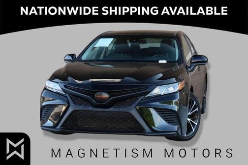 Midnight Black Metallic 2018 Toyota Camry SE