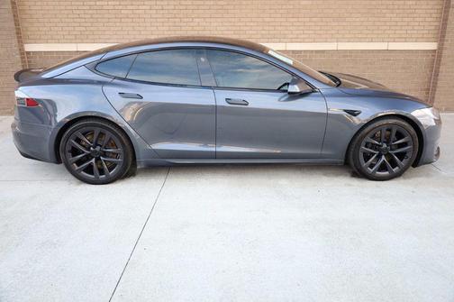 2021 Tesla Model S Plaid