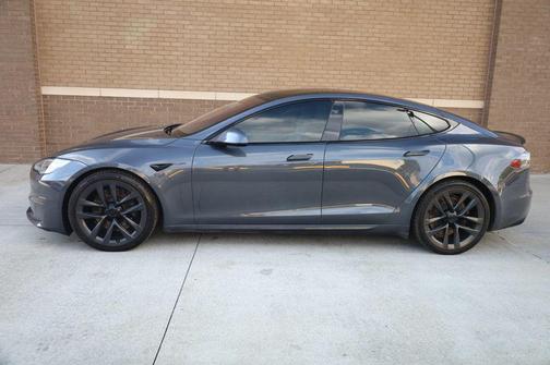 2021 Tesla Model S Plaid