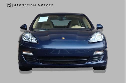 Dark Blue Metallic 2012 Porsche Panamera 4