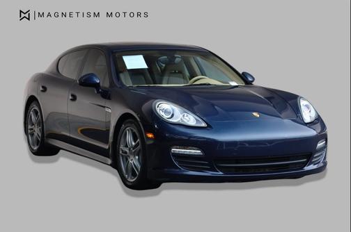 Dark Blue Metallic 2012 Porsche Panamera 4