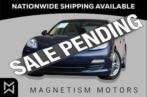 Dark Blue Metallic 2012 Porsche Panamera 4