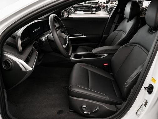 Stellar White Metallic 2024 Lucid Air Grand Touring
