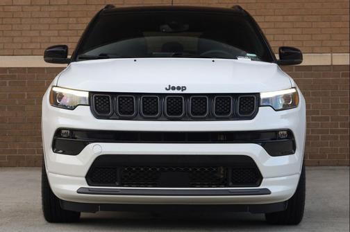 Bright White Clearcoat 2023 Jeep Compass High Altitude