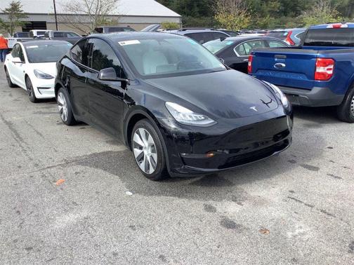2022 Tesla Model Y Long Range Dual Motor All-Wheel Drive