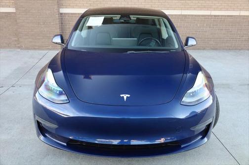 2022 Tesla Model 3 Standard Range