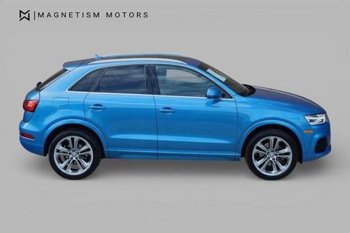 Hainan Blue Metallic 2016 Audi Q3 2.0T Premium Plus