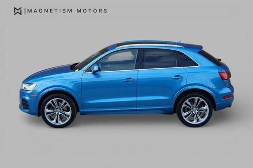 Hainan Blue Metallic 2016 Audi Q3 2.0T Premium Plus