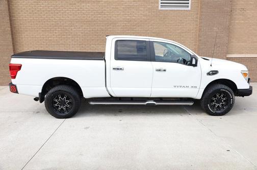 2018 Nissan Titan XD SV