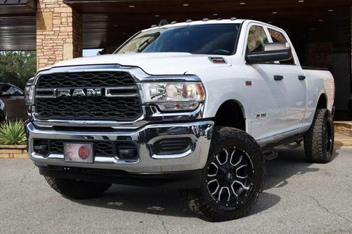 2019 RAM 2500 Tradesman Crew Cab 4x4 6'4' Box
