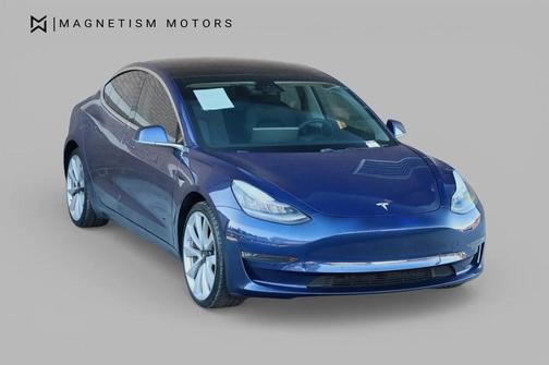 Deep Blue Metallic 2019 Tesla Model 3 Performance