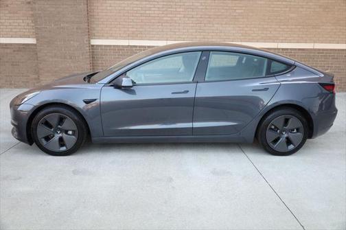2023 Tesla Model 3 Standard Range