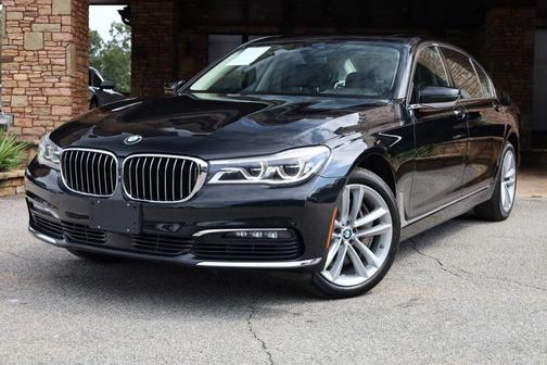 2017 BMW 750 i xDrive
