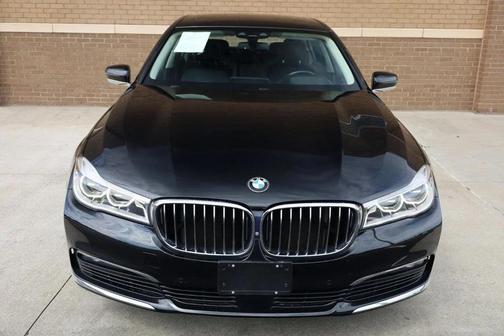 2017 BMW 750 i xDrive