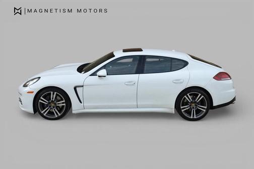 2015 Porsche Panamera 4