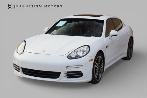 White 2015 Porsche Panamera 4