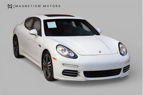 White 2015 Porsche Panamera 4
