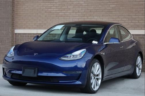 Deep Blue Metallic 2018 Tesla Model 3 Long Range