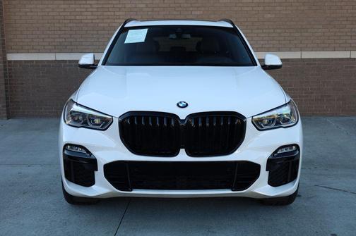 2021 BMW X5 M50i