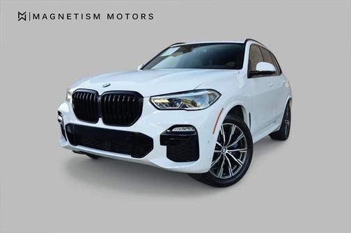 2021 BMW X5 M50i
